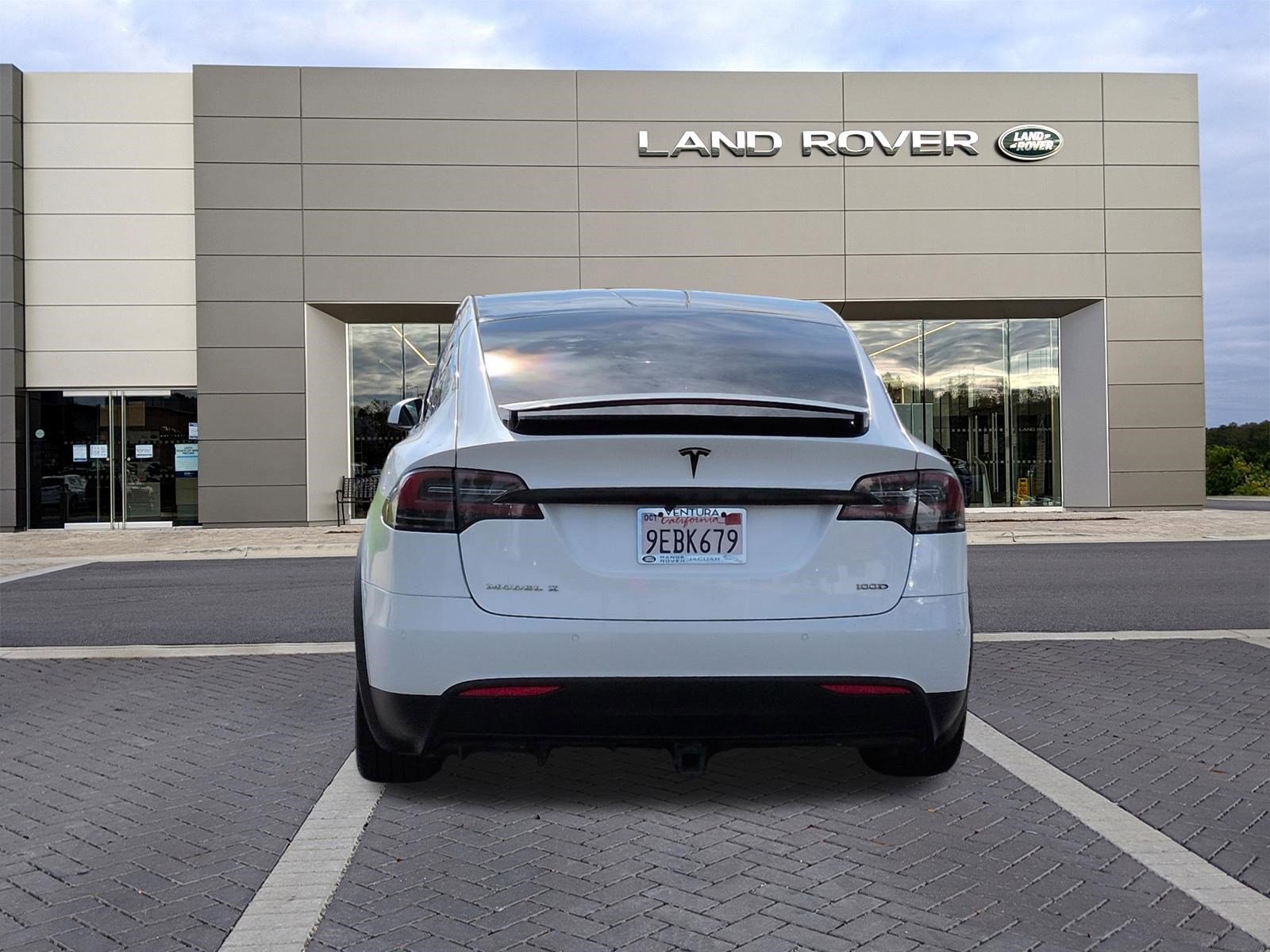 Used 2017 Tesla Model X 75D image 6
