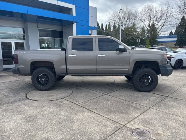 Used 2017 Chevrolet Silverado 1500 LTZ Z71 w/ LTZ Plus Package image 10