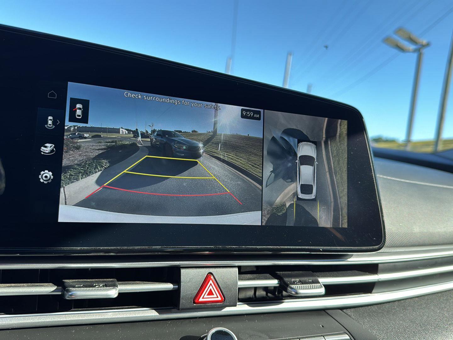 Used 2024 Hyundai Elantra Limited image 22