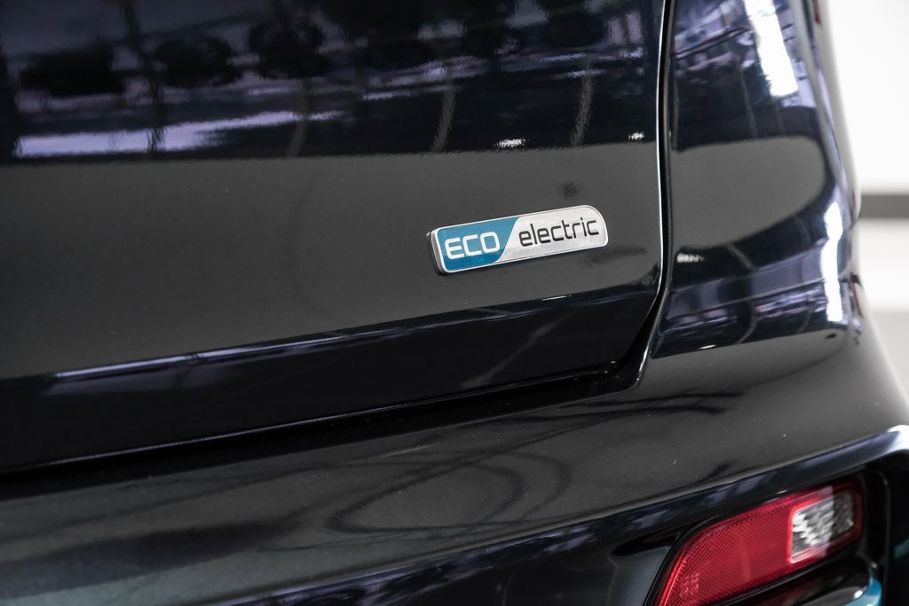 Used 2022 Kia Niro EX image 54