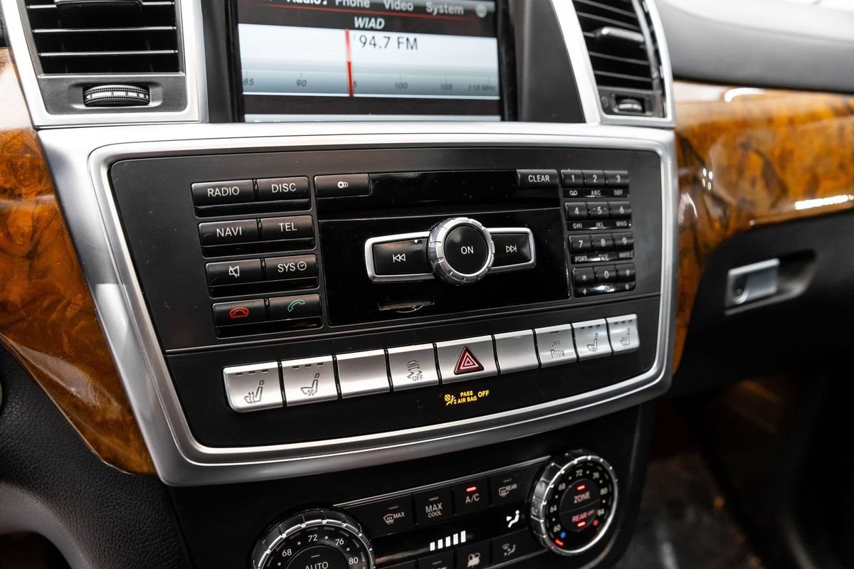 Used 2014 Mercedes-Benz GL 550 4MATIC image 28
