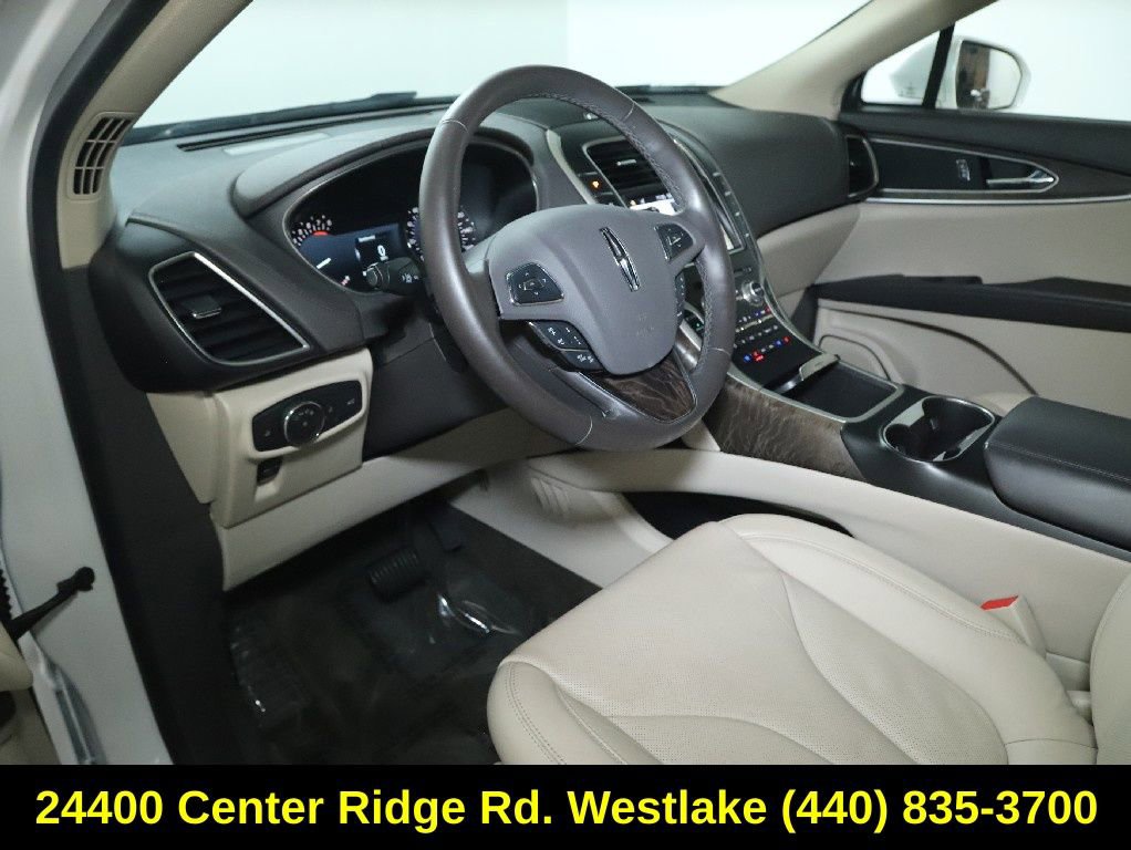 Used 2017 Lincoln MKX Reserve w/ Driver Assistance Package AWD/4WD image 18