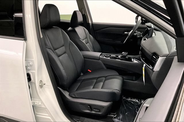 New 2025 Nissan Rogue SL w/ Tech Package AWD/4WD image 35