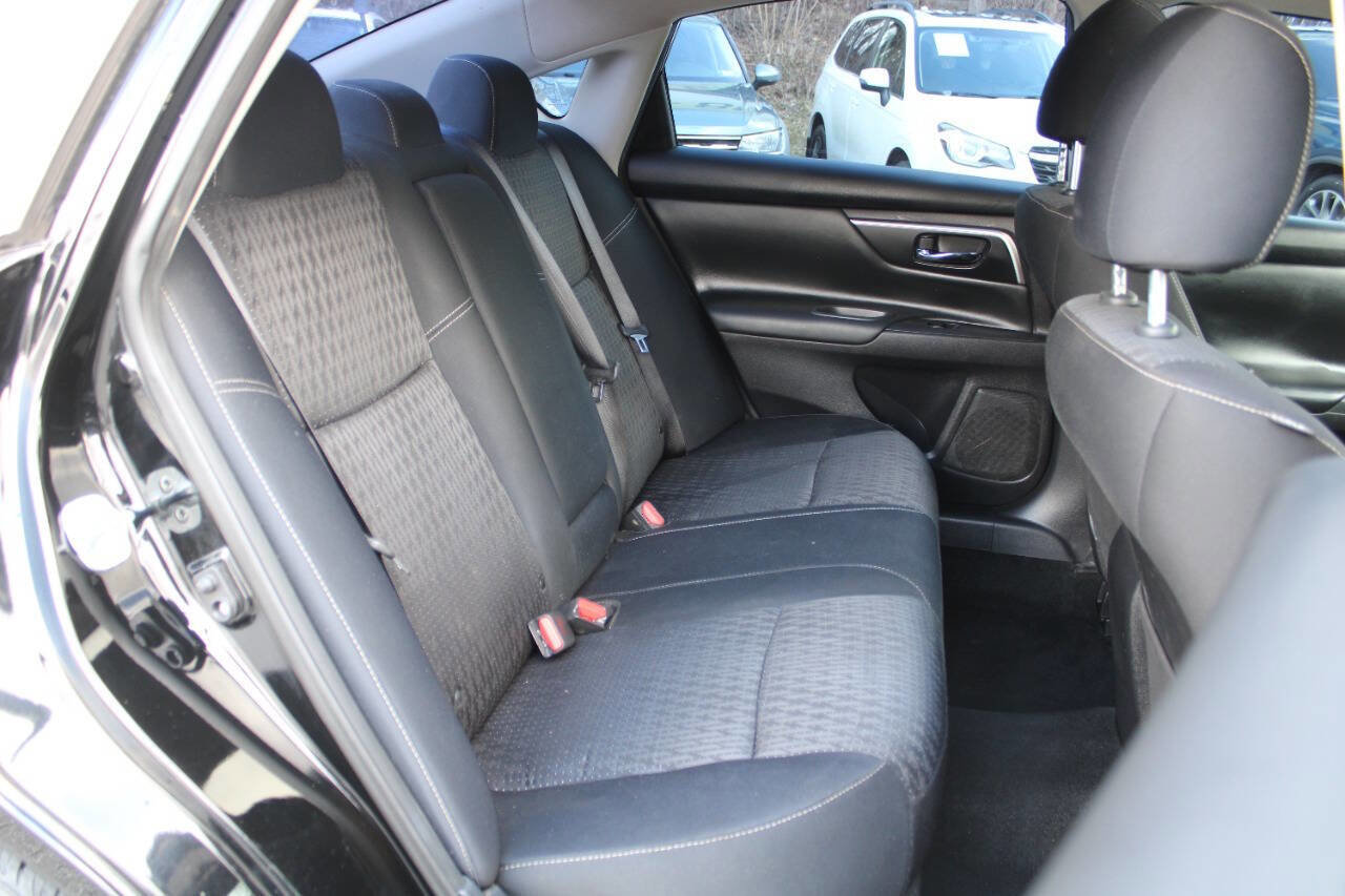 Used 2016 Nissan Altima 2.5 SV w/ Convenience Package image 28
