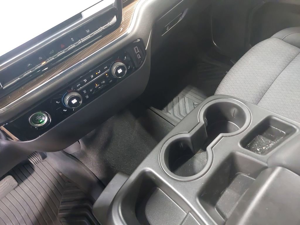 Used 2024 Chevrolet Silverado 1500 LT AWD/4WD image 25