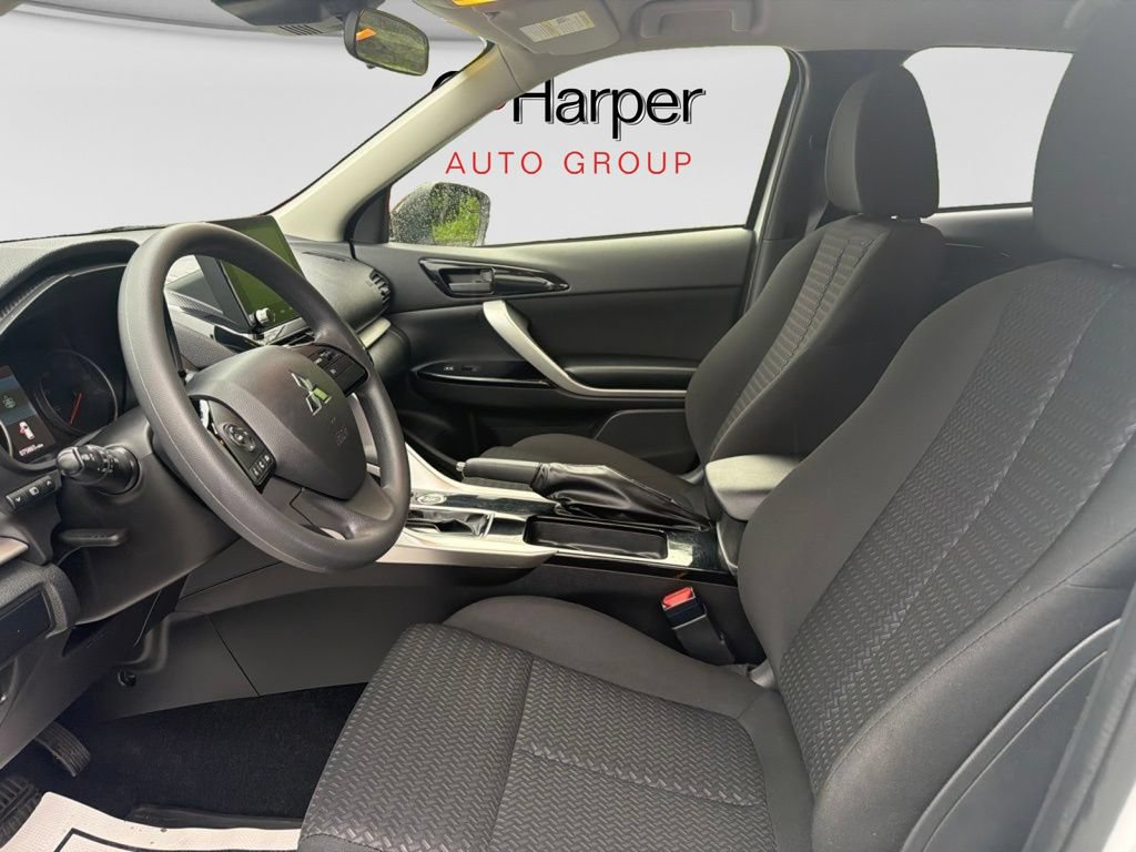 Used 2023 Mitsubishi Eclipse Cross LE AWD/4WD image 13