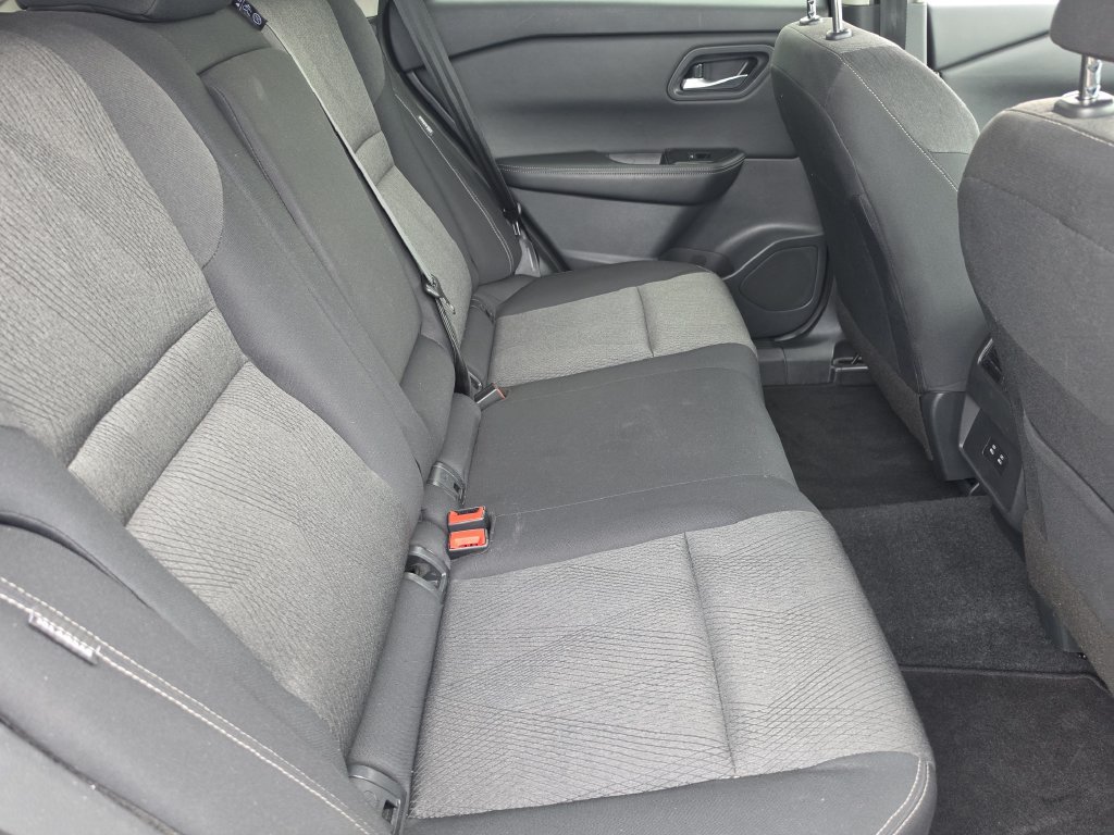 Certified 2026 Nissan Rogue SV AWD/4WD image 24