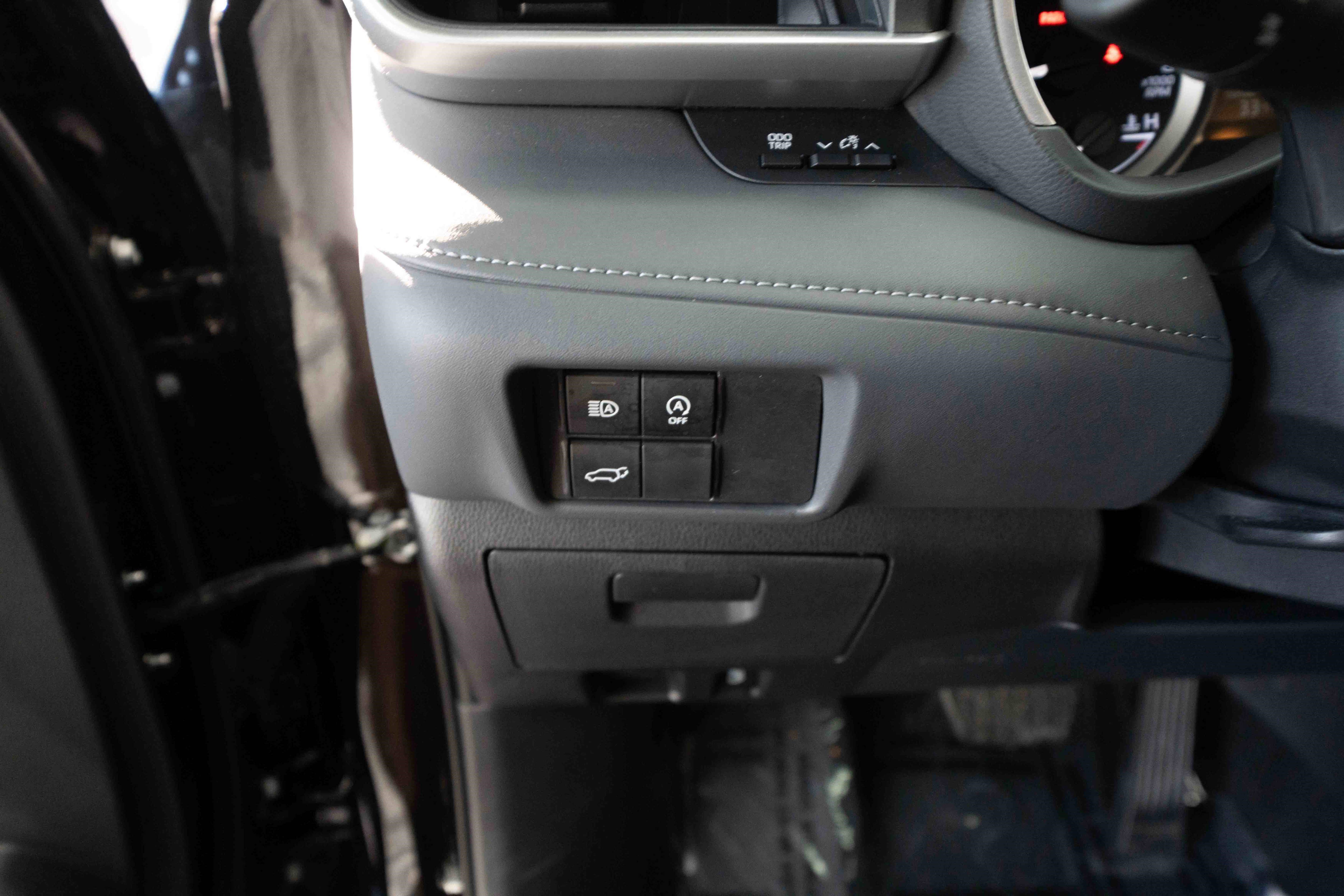 Used 2025 Toyota Highlander XLE image 11