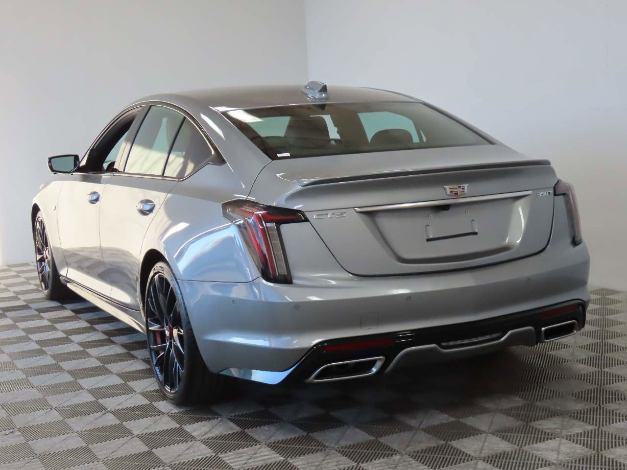 Used 2025 Cadillac CT5 Sport image 3