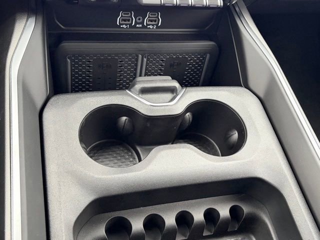 New 2026 RAM 2500 Big Horn AWD/4WD image 18