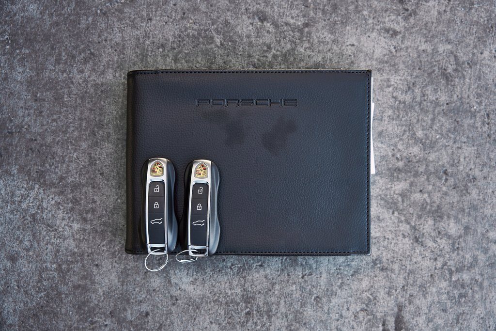 Used 2023 Porsche Cayenne Turbo GT image 91