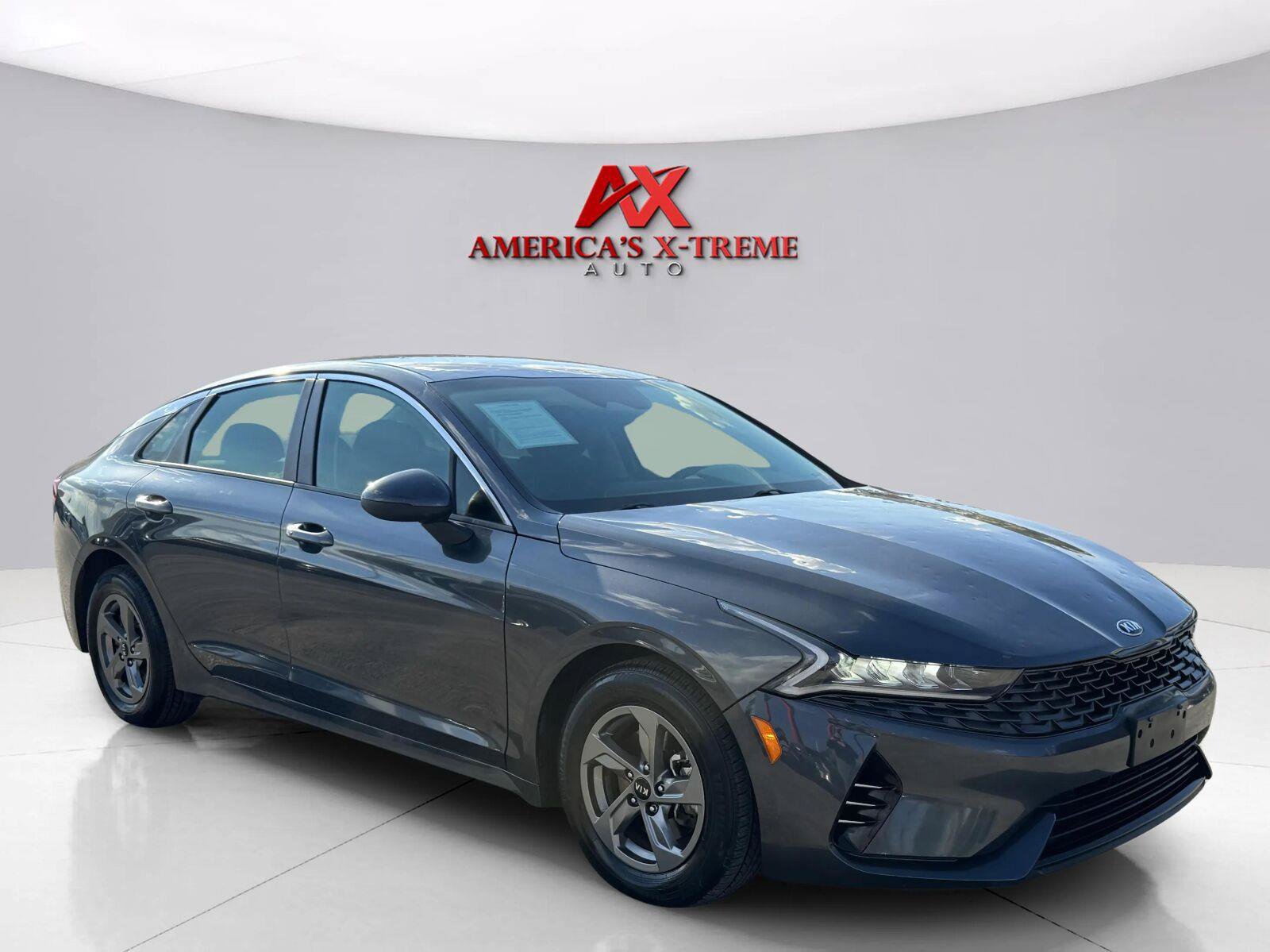 Used 2021 Kia K5 LXS FWD image 8