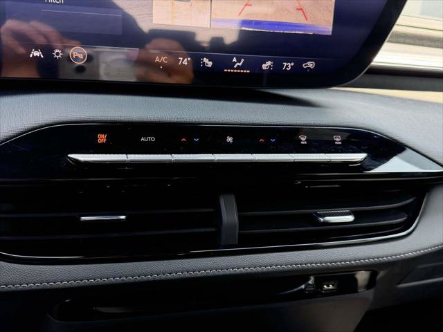Used 2026 Buick Enclave Preferred AWD/4WD image 32