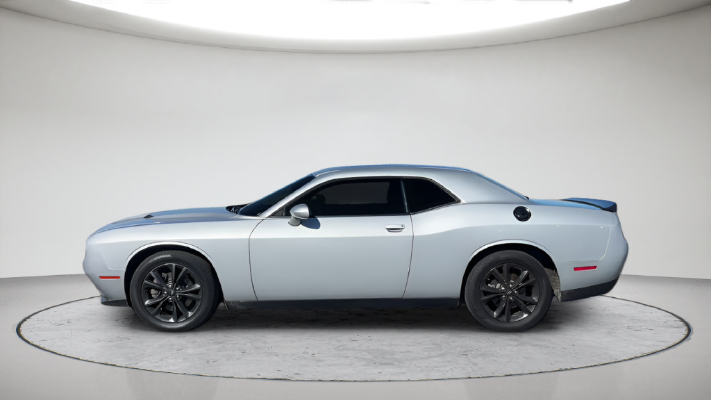 Used 2020 Dodge Challenger SXT w/ Driver Convenience Group AWD/4WD image 19