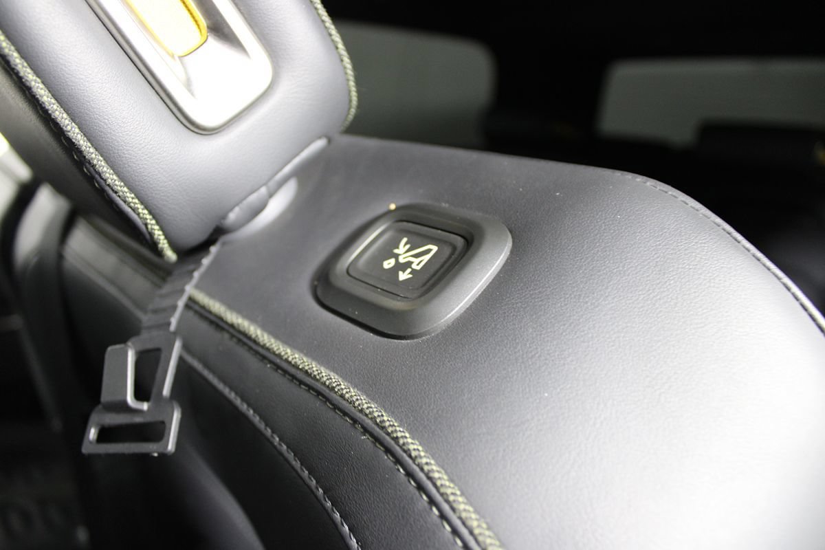 Used 2024 Rivian R1S Adventure Quad AWD/4WD image 31