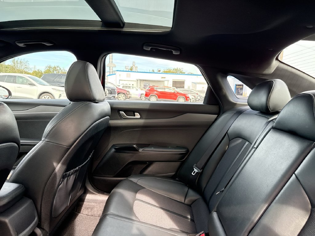 Used 2021 Kia K5 GT-Line w/ GT-Line FWD Premium Package image 4
