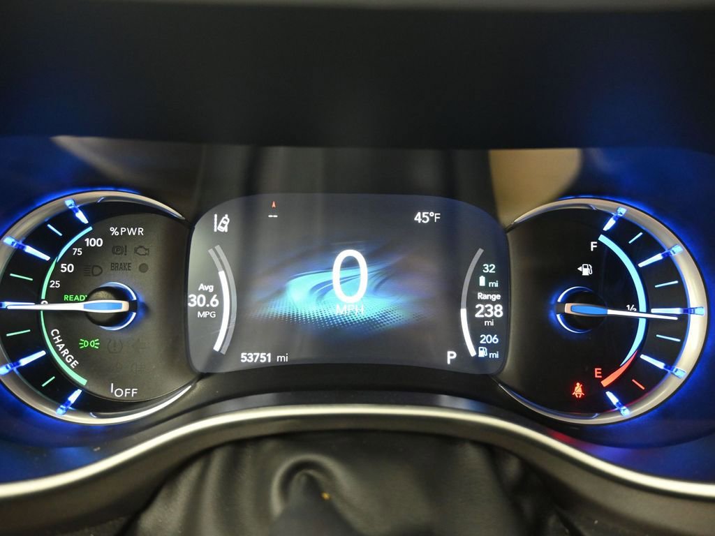 Used 2024 Chrysler Pacifica Select FWD image 11