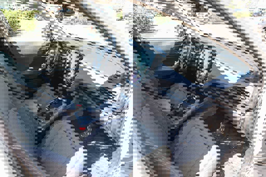 Used 2024 Subaru Crosstrek 2.0i Premium image 15