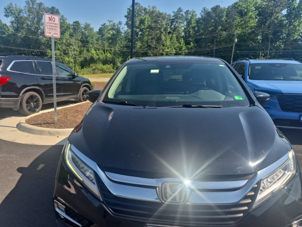 Used 2019 Honda Odyssey Touring image 2