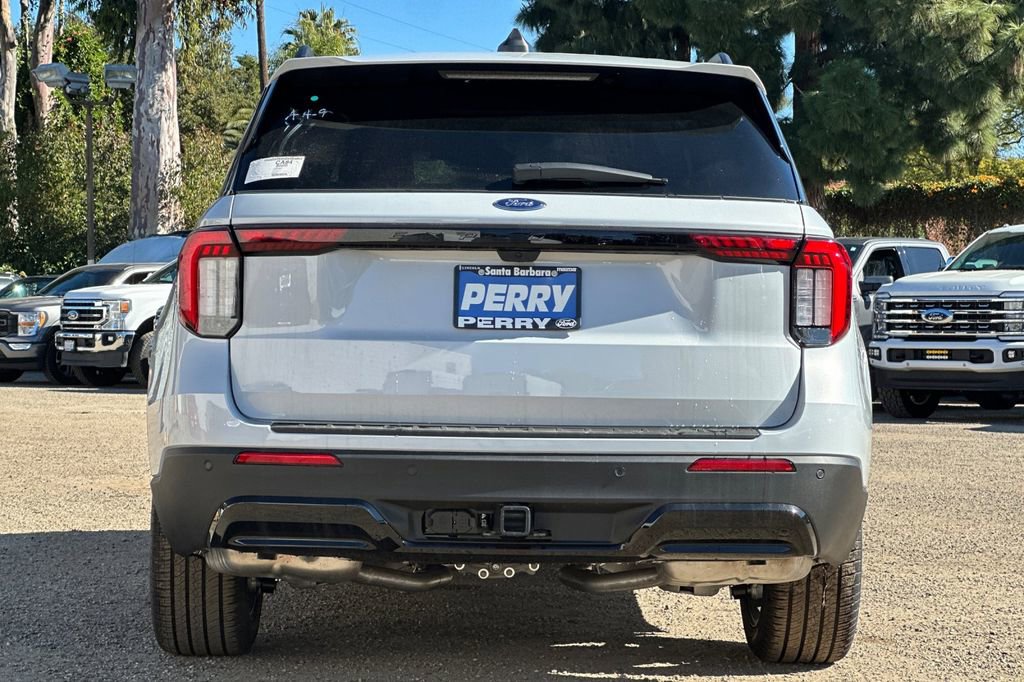 New 2026 Ford Explorer ST-Line w/ ST-Line Street Pack RWD image 6