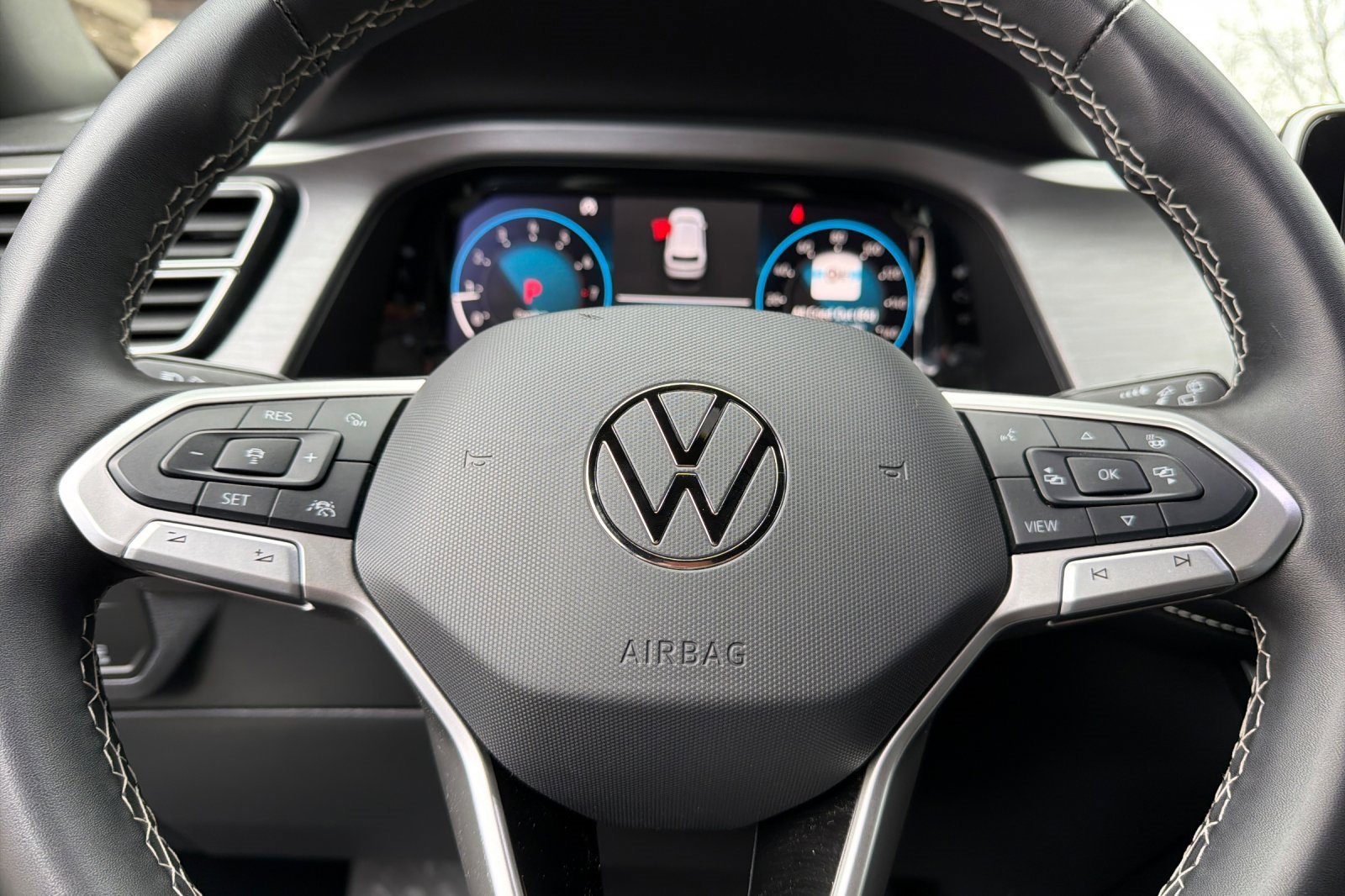 Used 2024 Volkswagen Atlas Cross Sport SE image 23