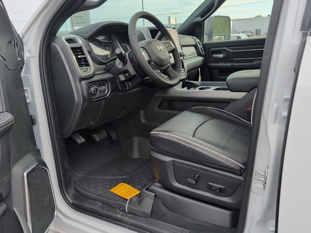 New 2027 RAM 2500 Laramie AWD/4WD image 35