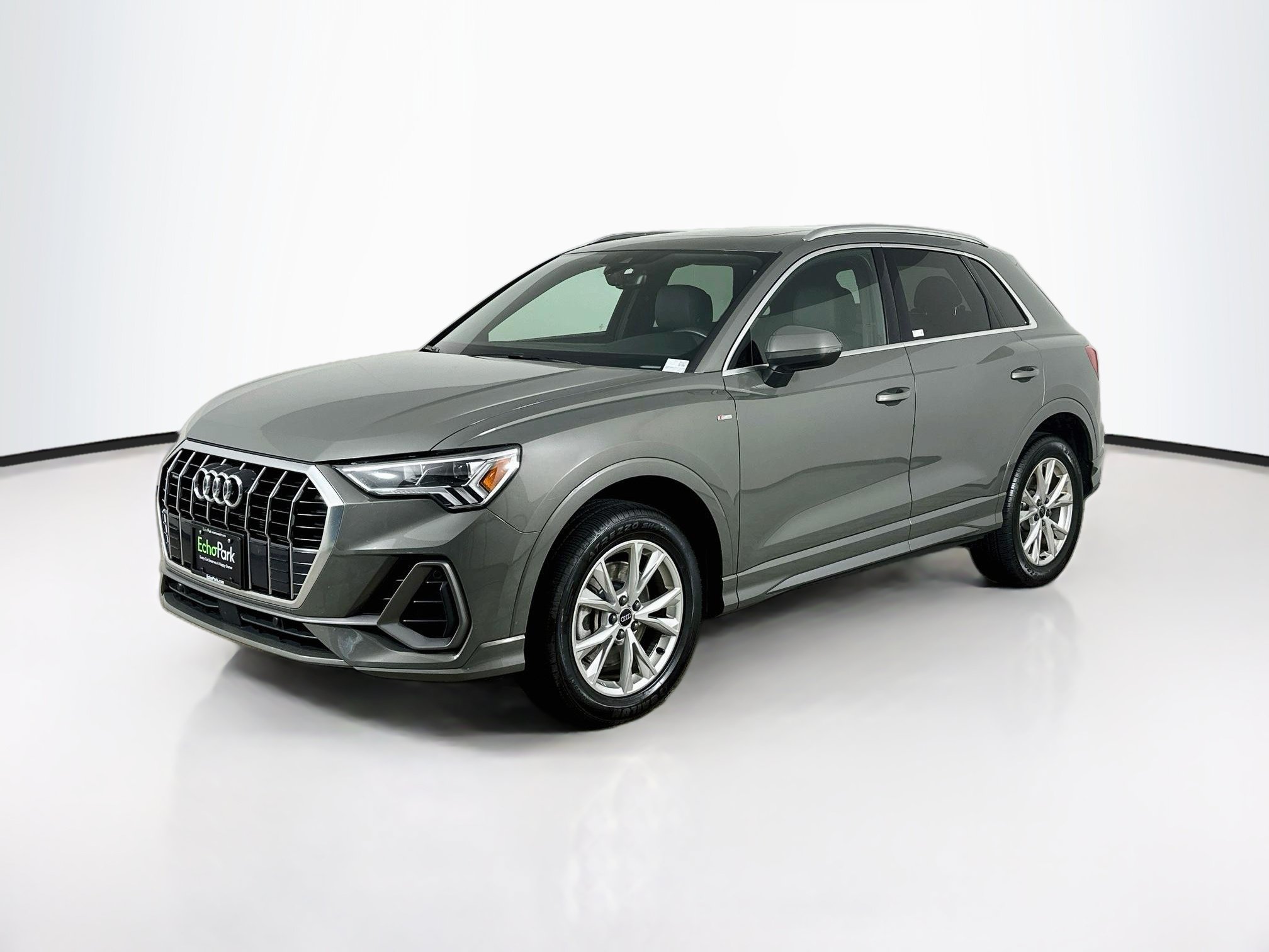 Used 2025 Audi Q3 2.0T Premium AWD/4WD image 3