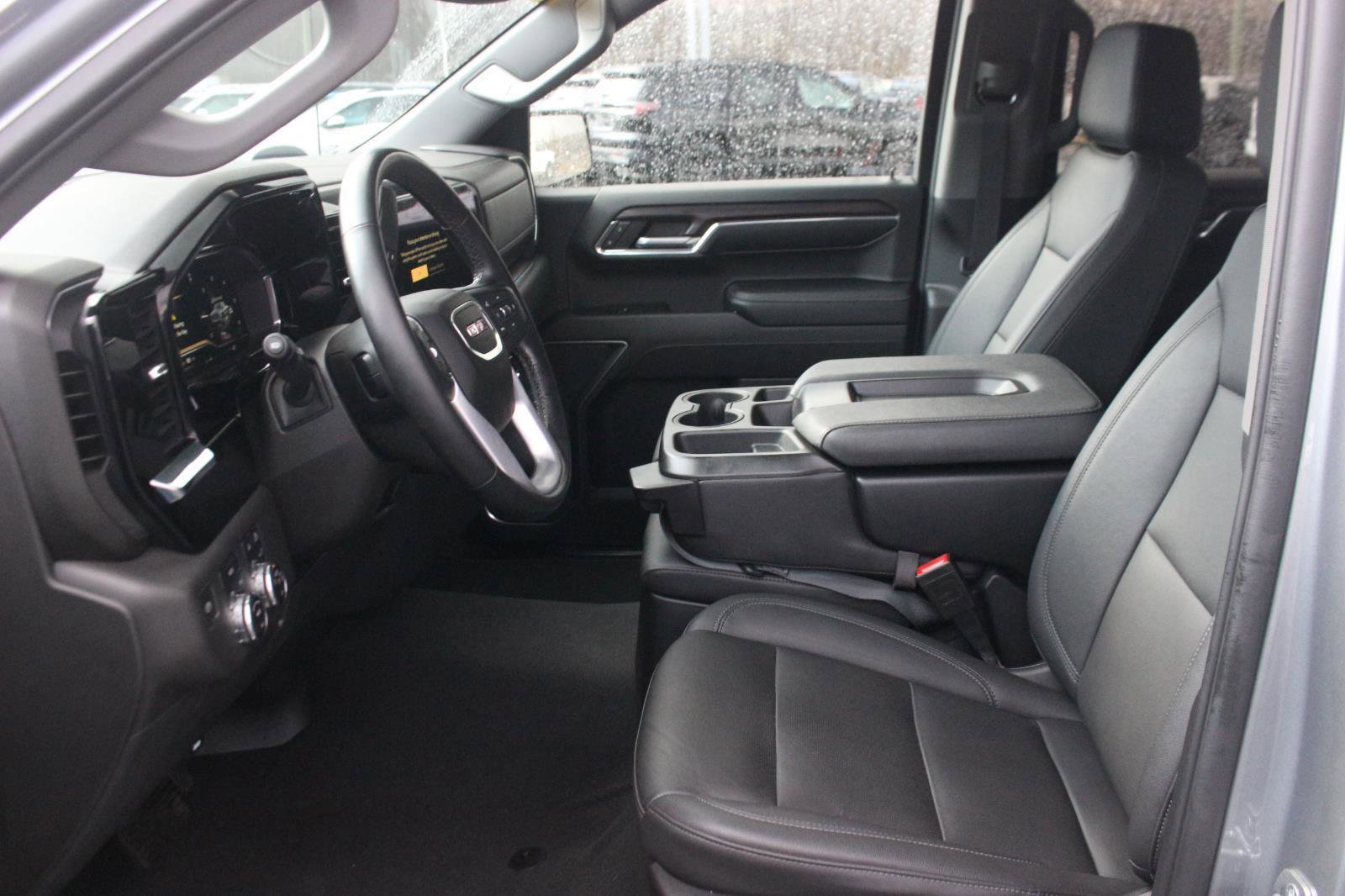 Used 2023 GMC Sierra 1500 SLT image 18