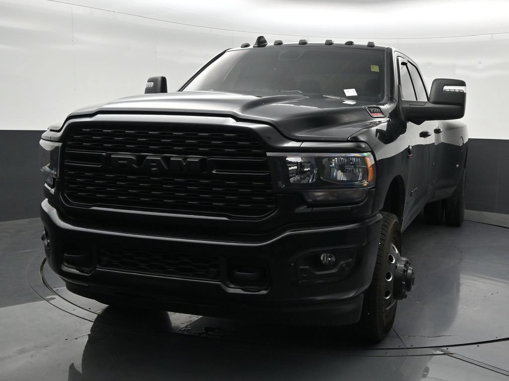 Used 2024 RAM 3500 Big Horn w/ Night Edition AWD/4WD image 9