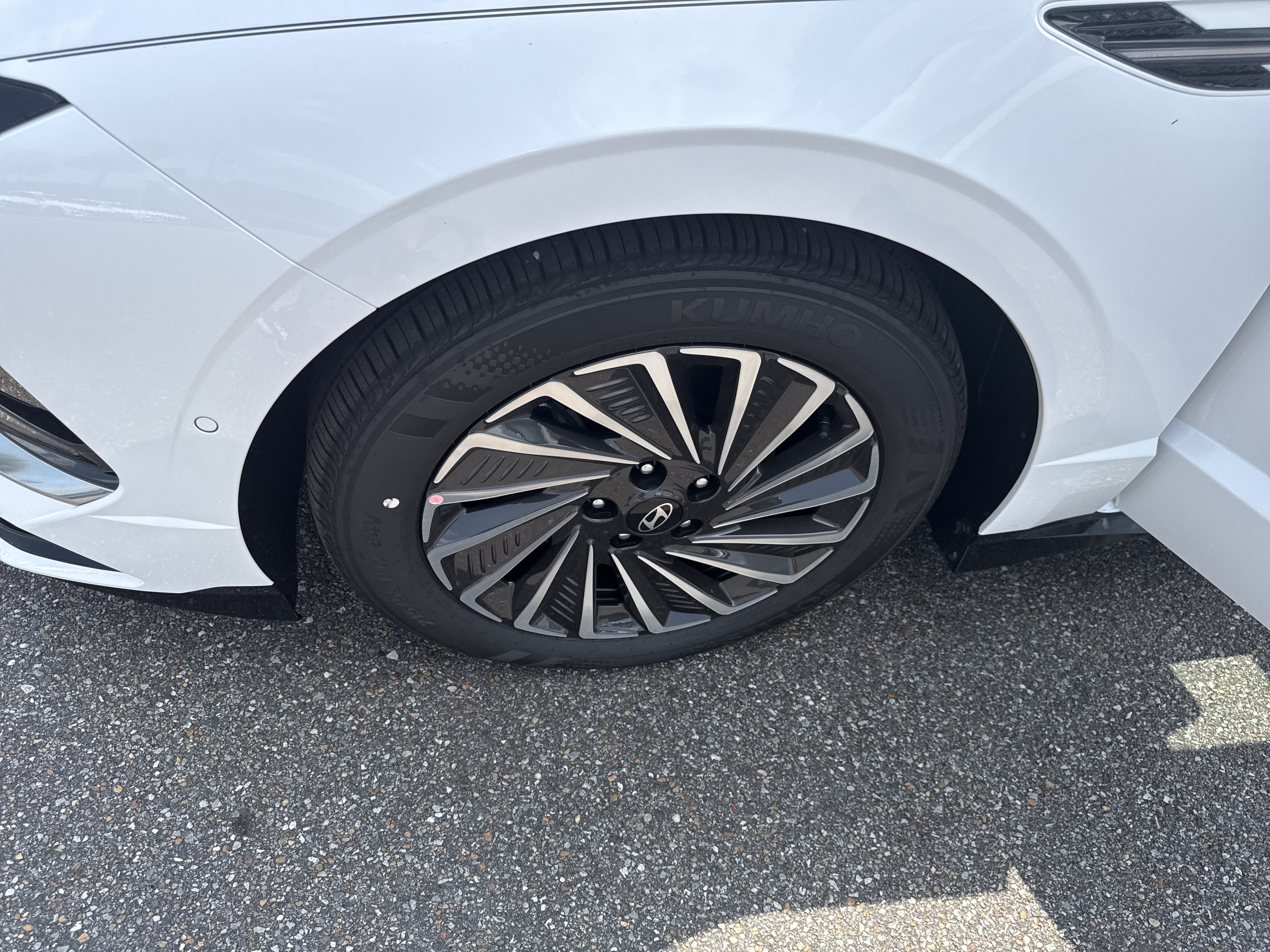 New 2026 Hyundai Sonata Limited FWD image 20