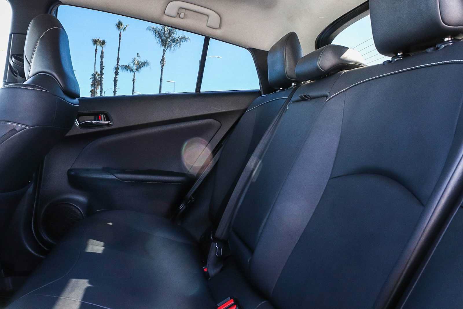 Used 2022 Toyota Prius Prime XLE FWD image 26