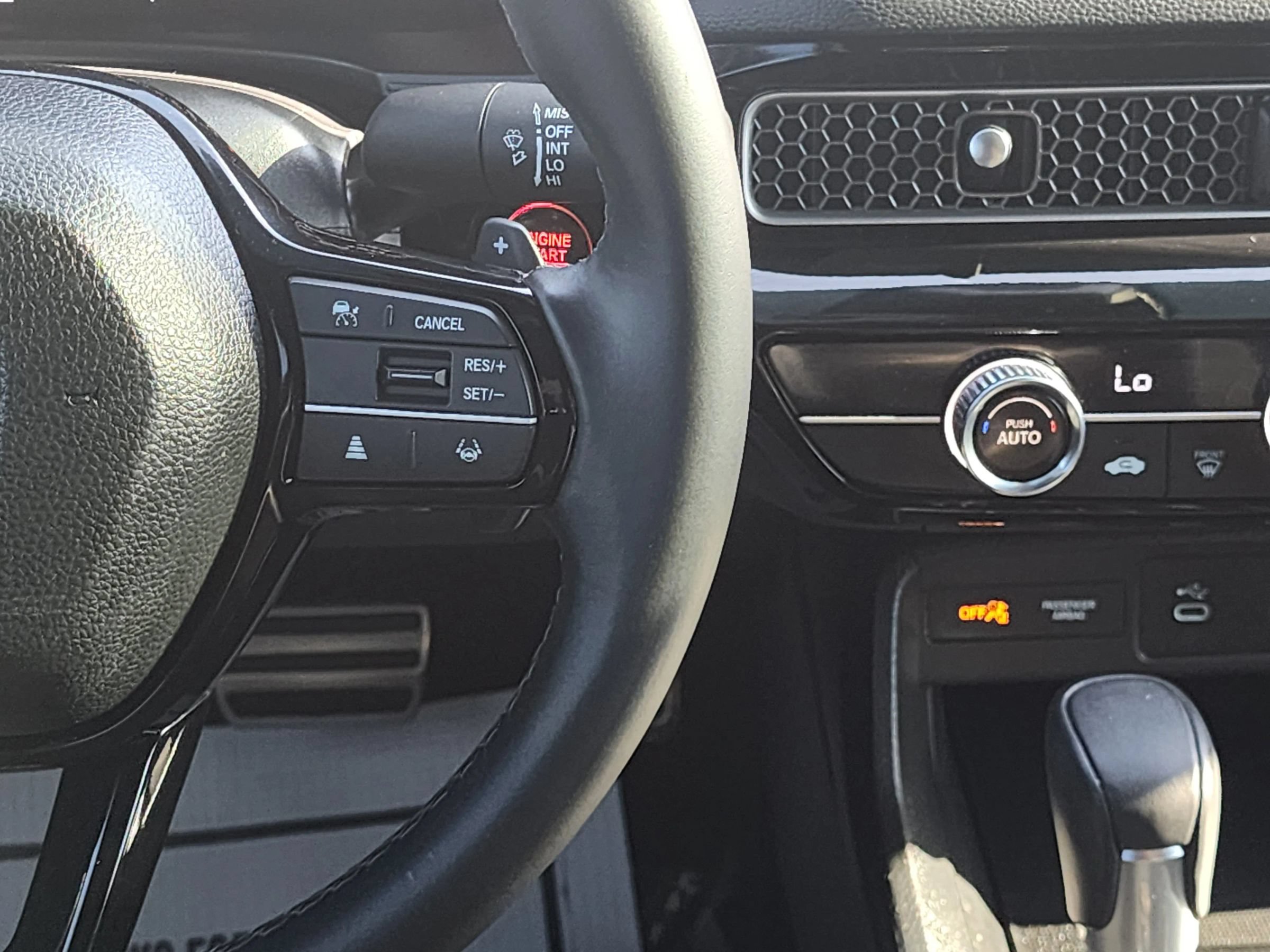 Used 2025 Honda Civic Sport image 13