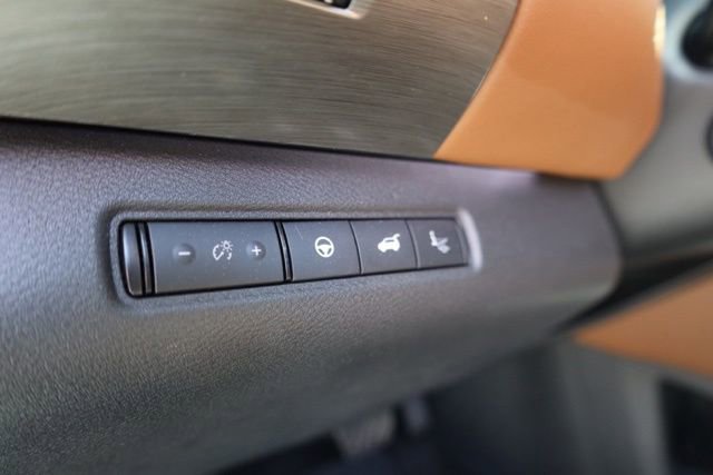 Used 2023 Nissan Pathfinder Platinum image 18