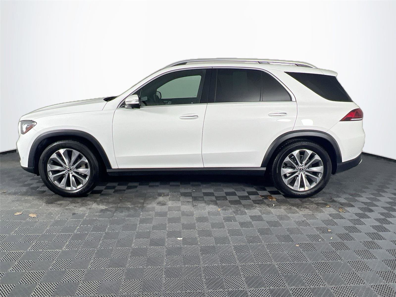 Certified 2021 Mercedes-Benz GLE 350 4MATIC image 3
