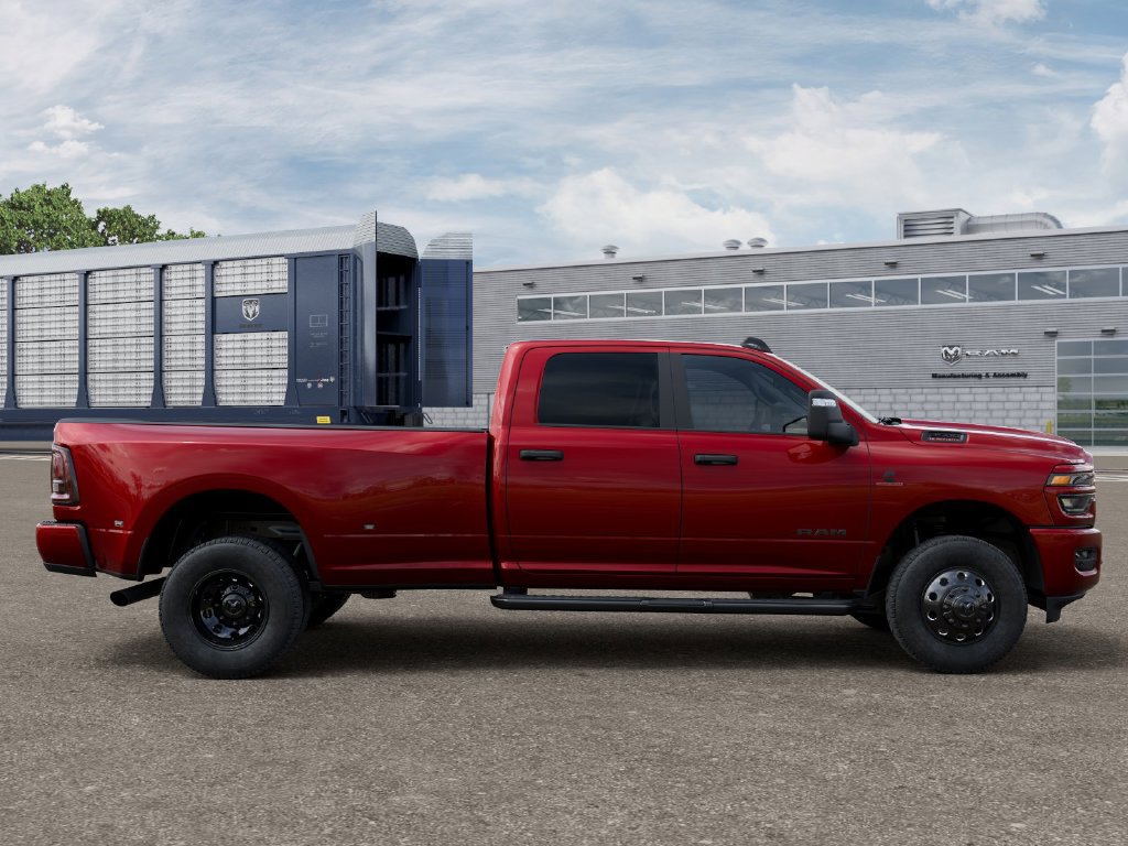 New 2027 RAM 3500 Big Horn AWD/4WD image 22