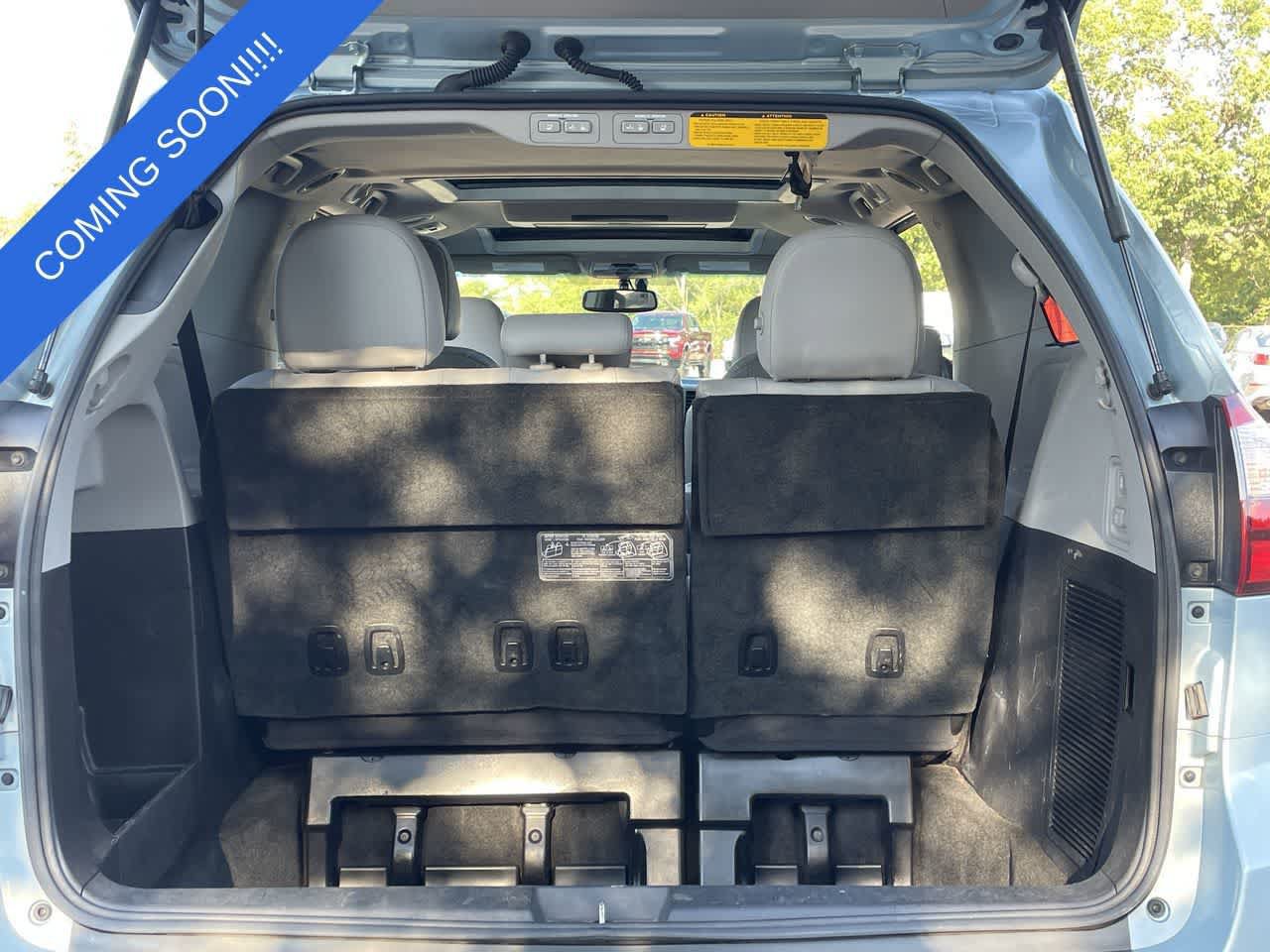 Used 2015 Toyota Sienna Limited Premium FWD image 17