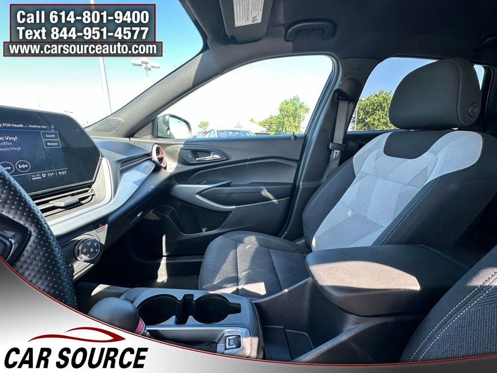 Used 2024 Chevrolet Trax RS w/ Driver Confidence Package FWD image 14