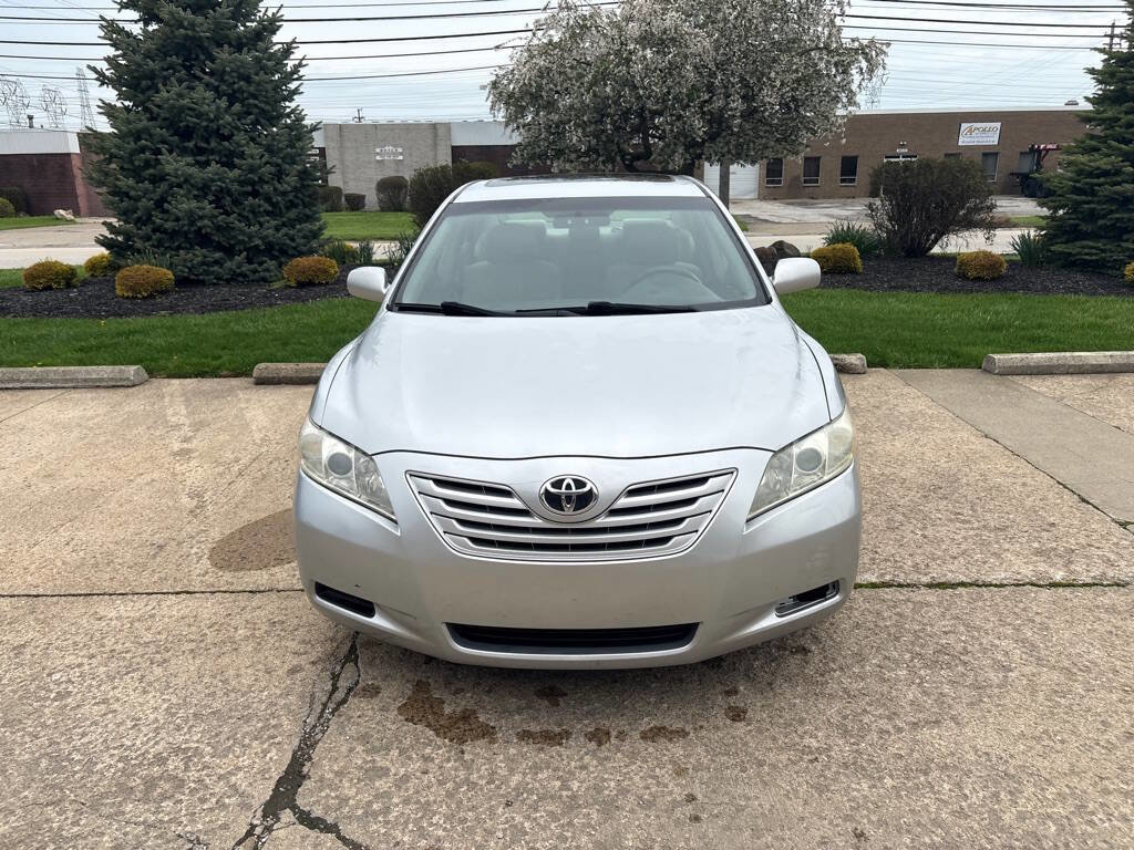 Used 2007 Toyota Camry LE image 2