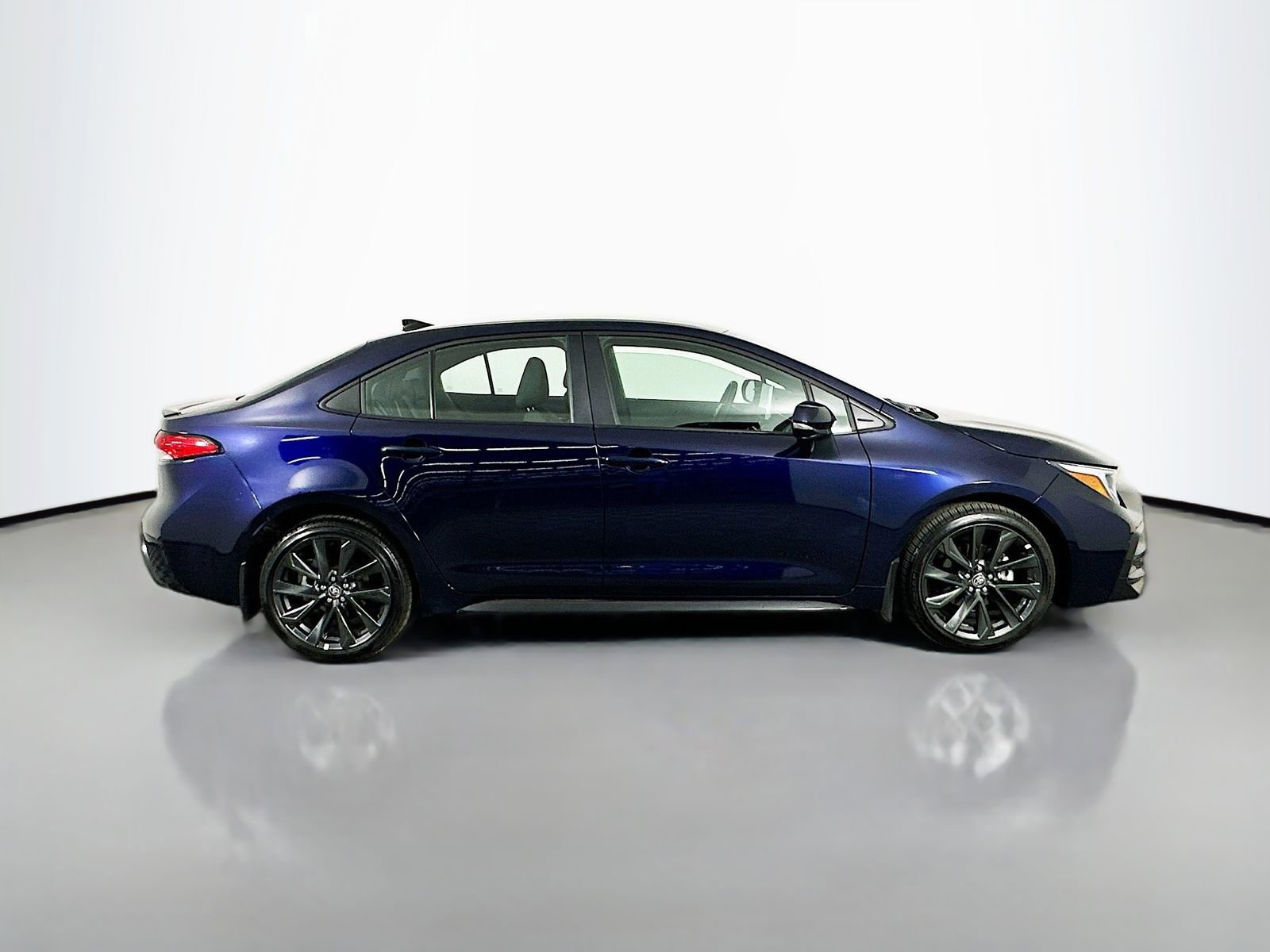 Certified 2026 Toyota Corolla SE w/ SE Package image 8