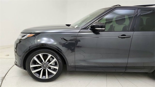 Used 2024 Land Rover Discovery Dynamic SE image 10