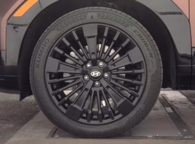 Used 2025 Hyundai Santa Fe Calligraphy FWD image 20