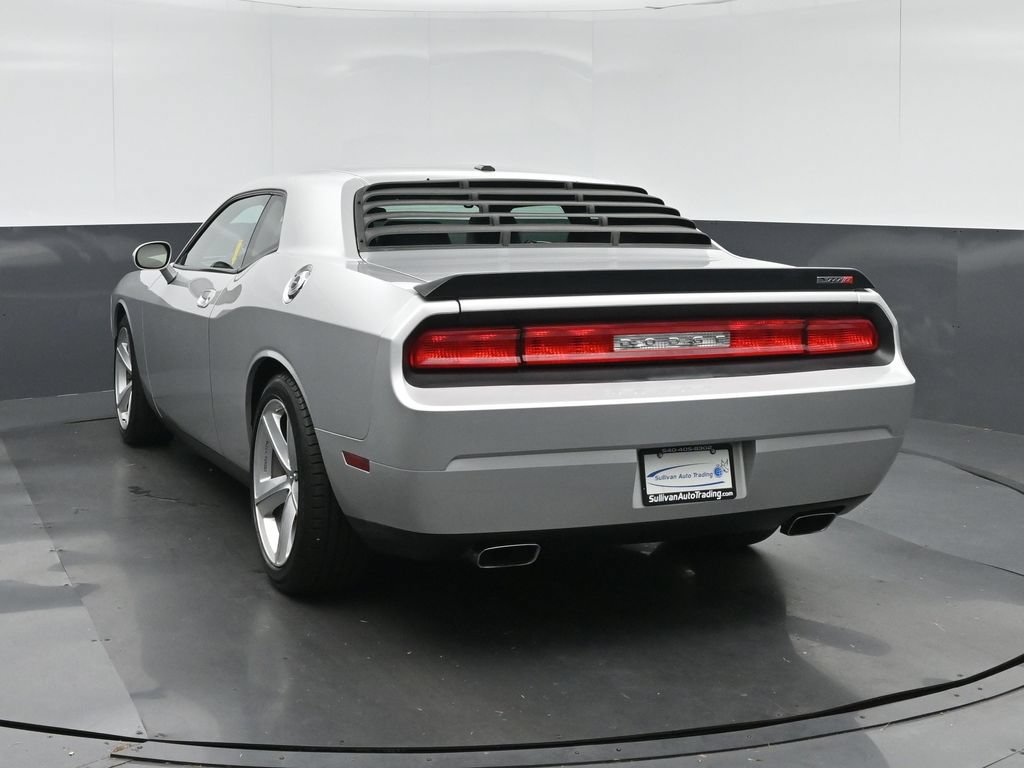 Used 2009 Dodge Challenger SRT8 RWD image 5