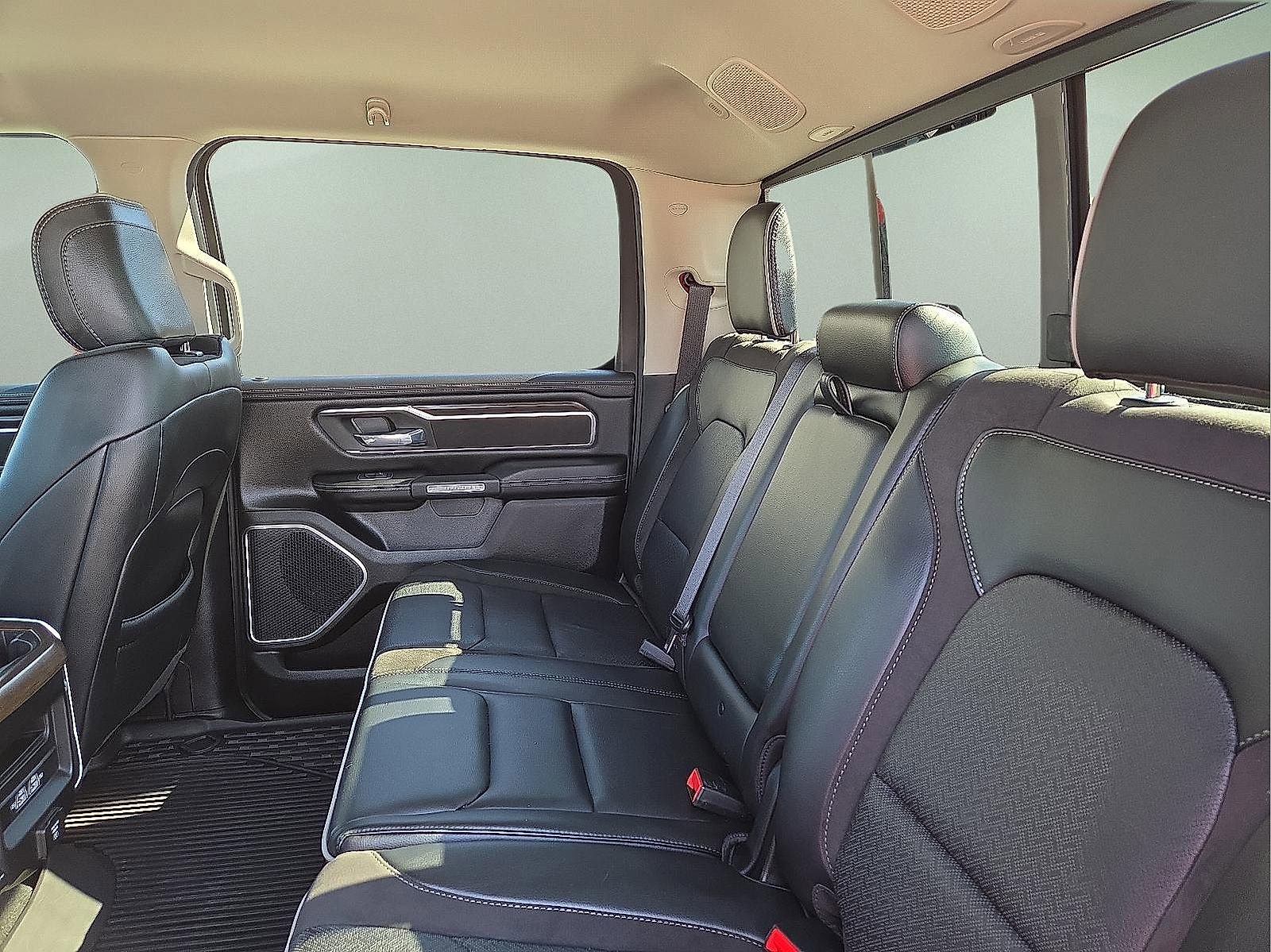 Used 2022 RAM 1500 Laramie image 10