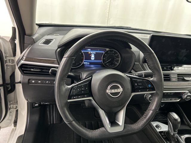 Used 2023 Nissan Altima 2.5 SL AWD/4WD image 8