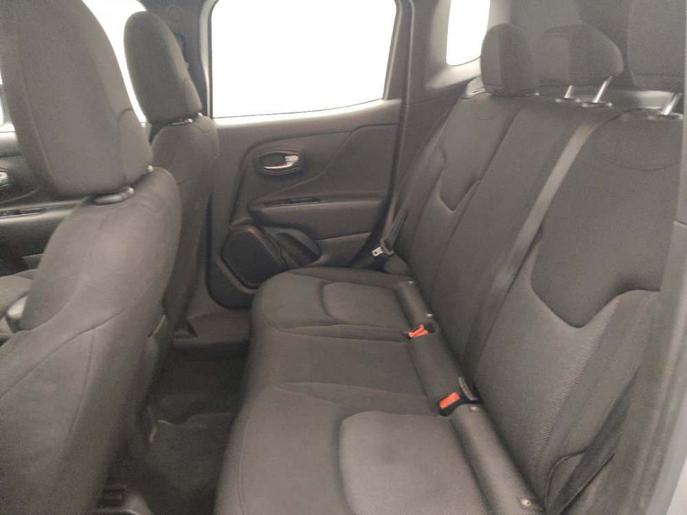 Used 2022 Jeep Renegade Sport FWD image 18