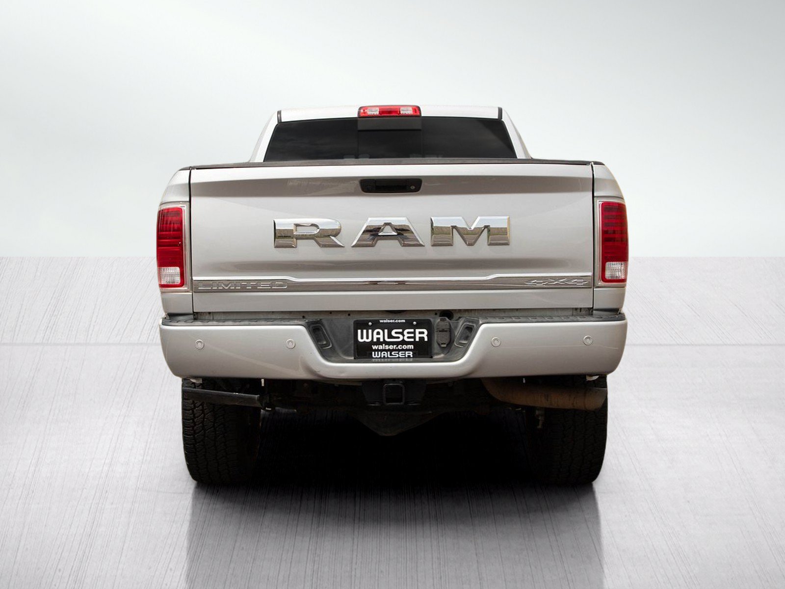 Used 2017 RAM 2500 Limited AWD/4WD image 4