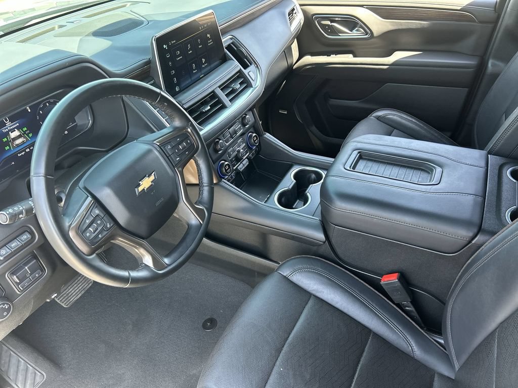 Used 2024 Chevrolet Tahoe High Country AWD/4WD image 10