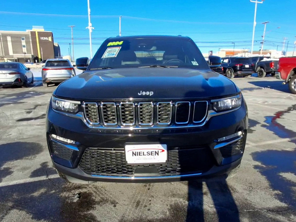 Used 2024 Jeep Grand Cherokee Limited image 3