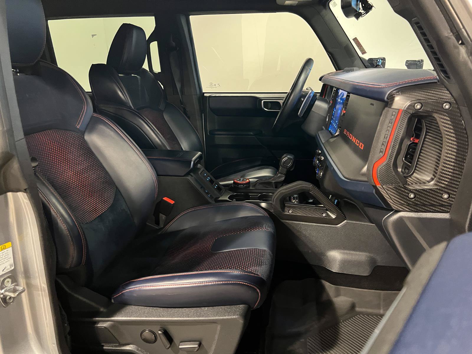 Used 2024 Ford Bronco Raptor w/ Interior Carbon Fiber Pack 6 AWD/4WD image 38