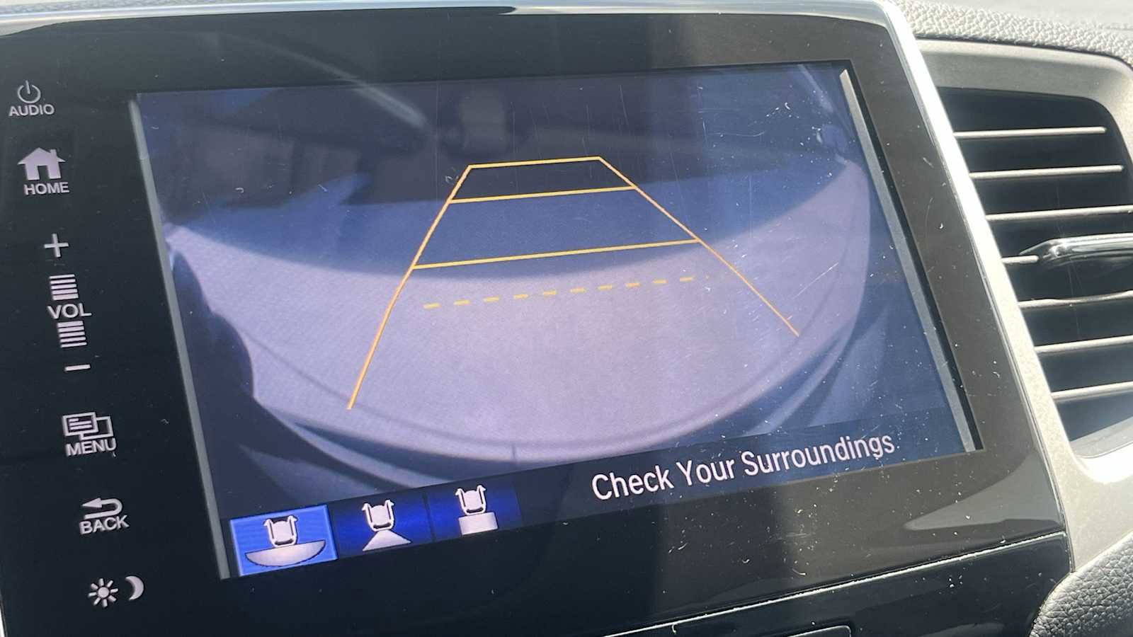Used 2017 Honda Pilot Touring image 47
